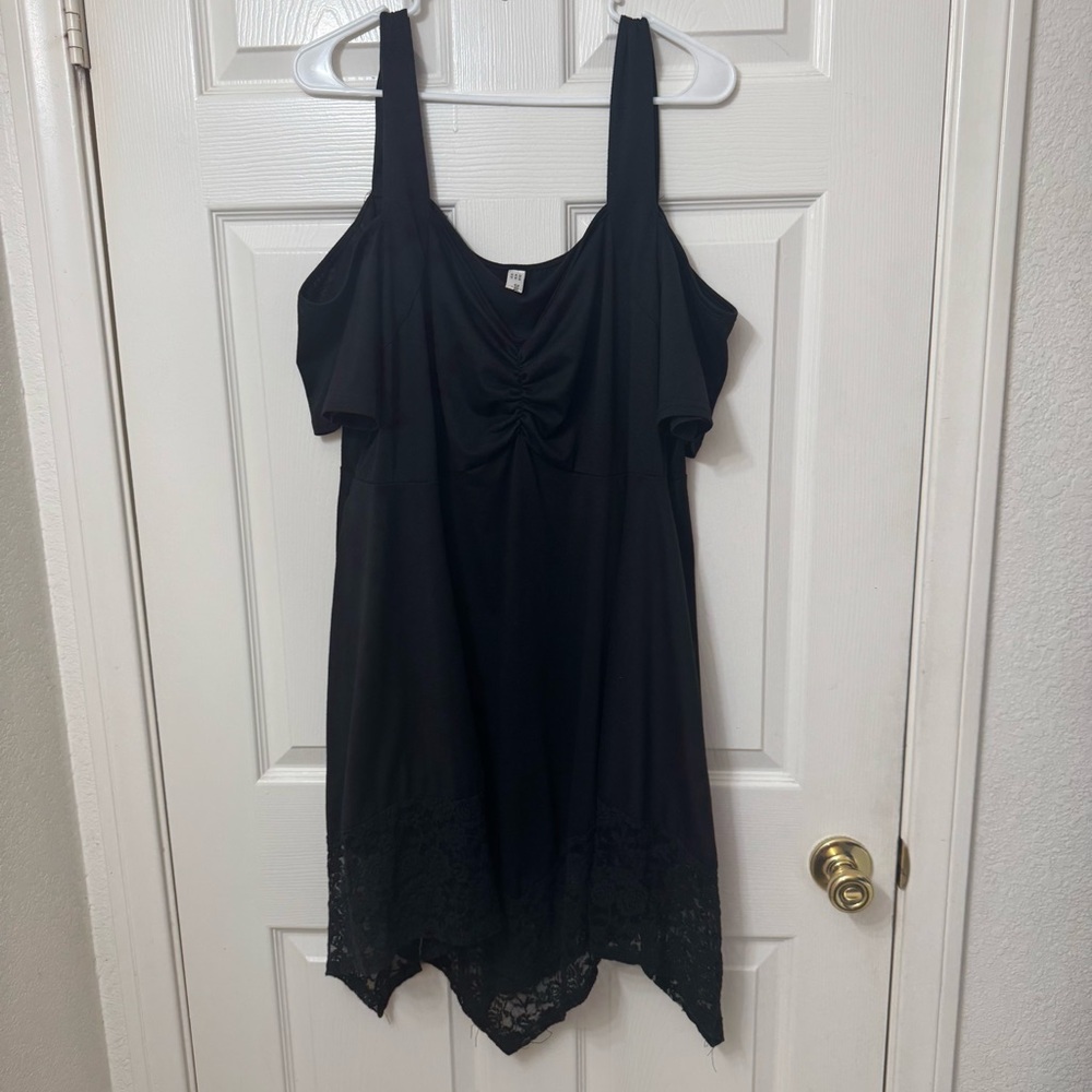 Nextmia Black Tunic Top Handkerchief Lace Hem Plus Size 20 Cold Shoulder Sleeves